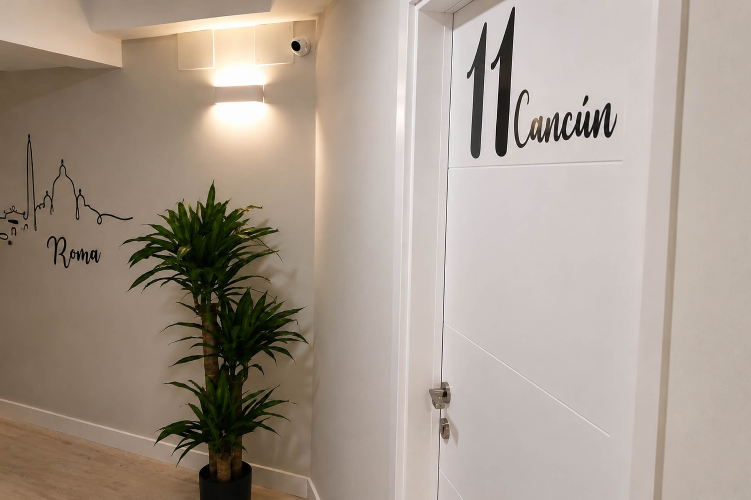 Estudio C adaptado para movilidad reducida en Estudios Los Arcos, apartamento turístico en Teruel