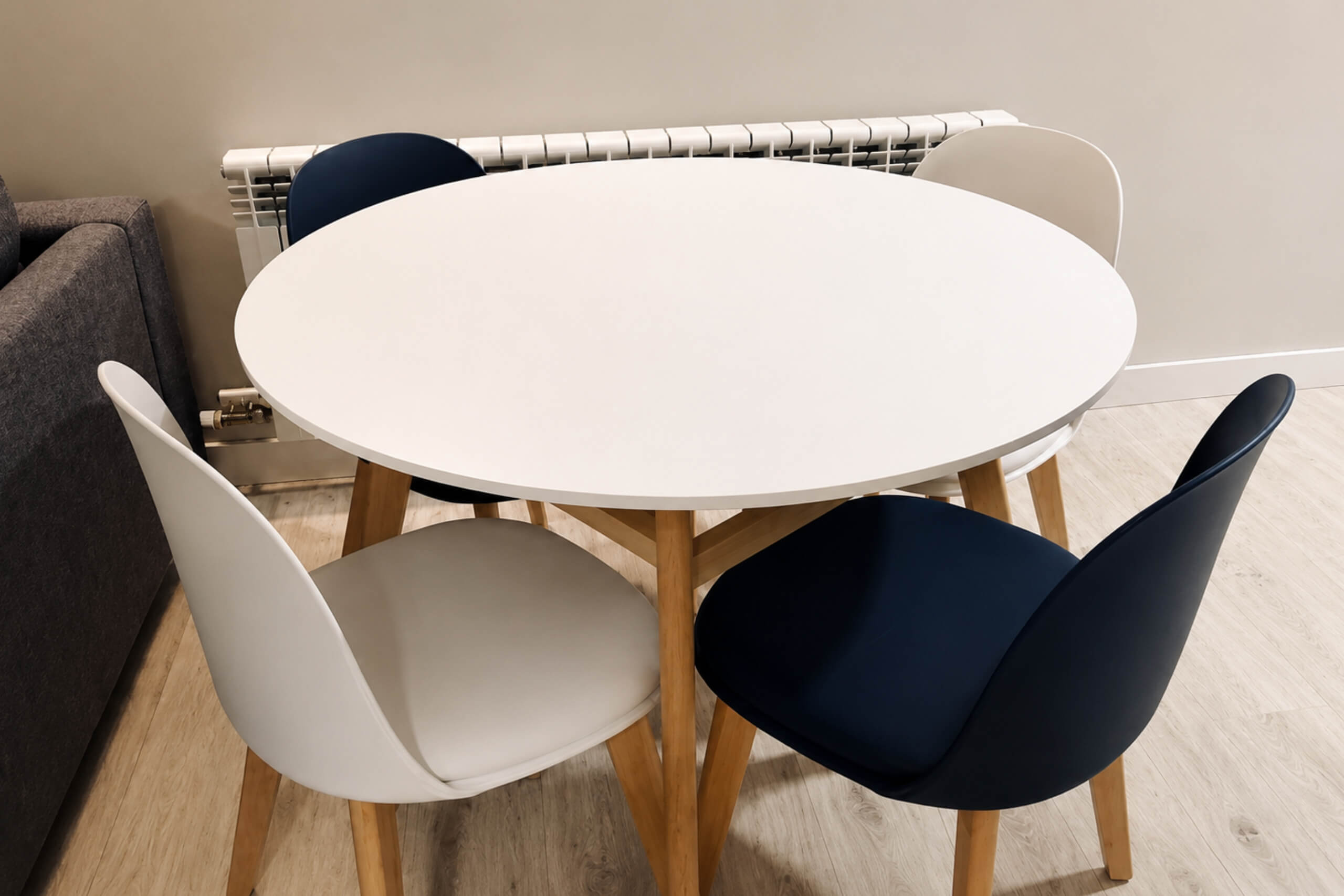 Estudio C adaptado para movilidad reducida en Estudios Los Arcos, apartamento turístico en Teruel