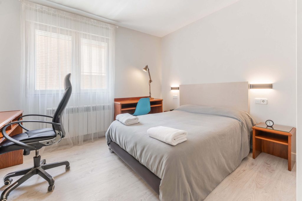 Estudio B doble en Estudios Los Arcos, apartamento turístico en Teruel
