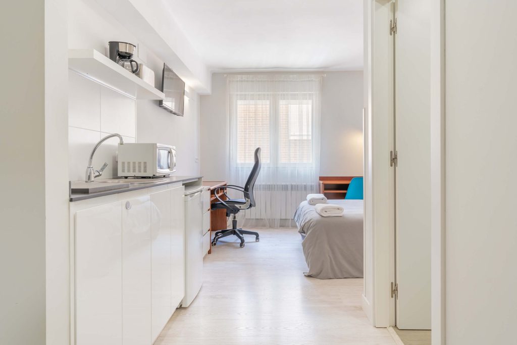 Estudio B doble en Estudios Los Arcos, apartamento turístico en Teruel